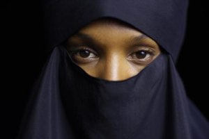 [데저트 플라워] - 이슬람문화 속 여성인권을 말한다. 여성 할례에 대한 이야기