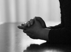 기도하는 아름다운 손